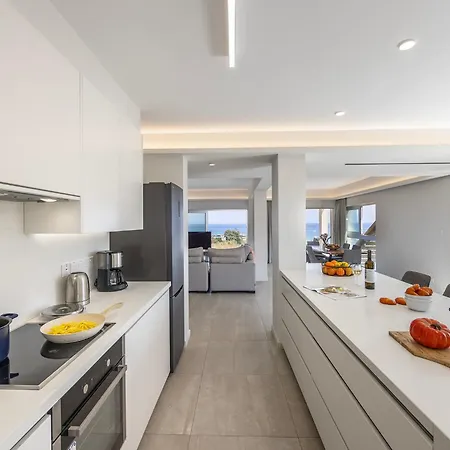 Emerald Bay Sea-front Penthouse Apartment Protaras